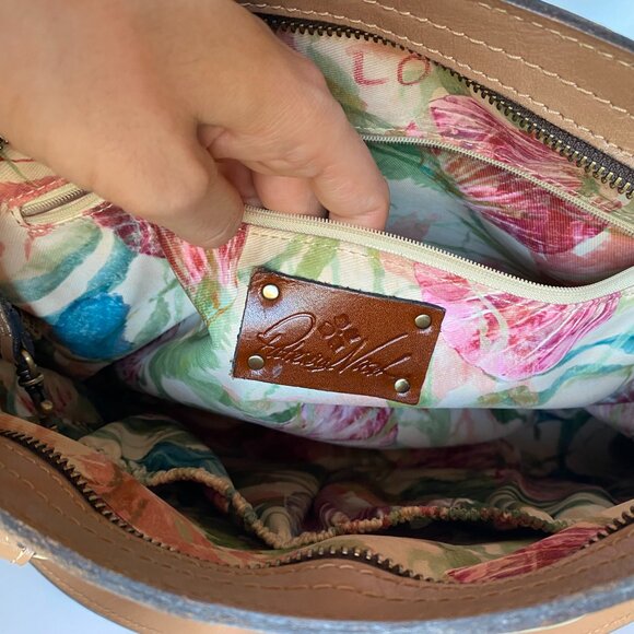 Patricia Nash Poppy Tote Leather w Seashells by the Seashore Scarf Tan Naturale - Picture 2 of 16